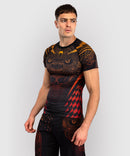 Rashguard - Venum - Quetzal Fury - Lyhythihainen, Musta/Punainen/Oranssi