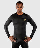 Rash Guard - Venum - 'G-Fit' - Musta-Kultainen