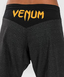 Fightshorts - Venum - Ares 2.0 - Musta/Kulta