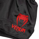 Muay Thai-Shortsit - Venum - 'Classic' - Musta-Punainen